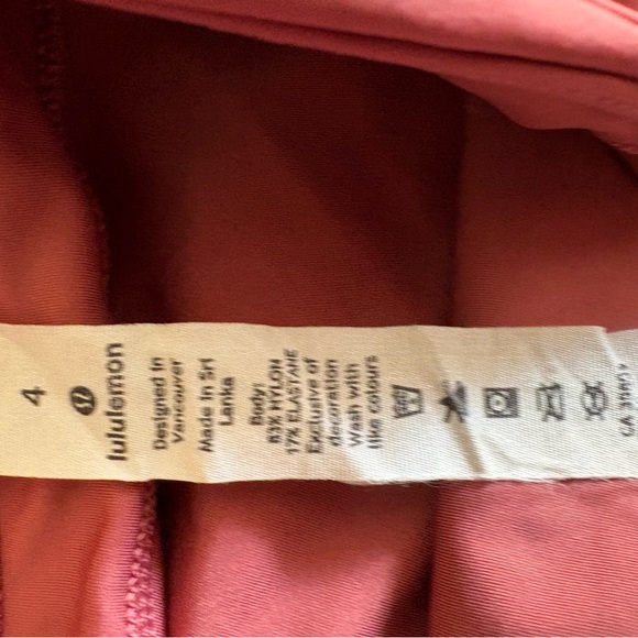 Lululemon Fast and Free High-Rise Tight size 4 - Picture 6 of 7